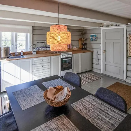 2 Bedroom Lovely In 펜션